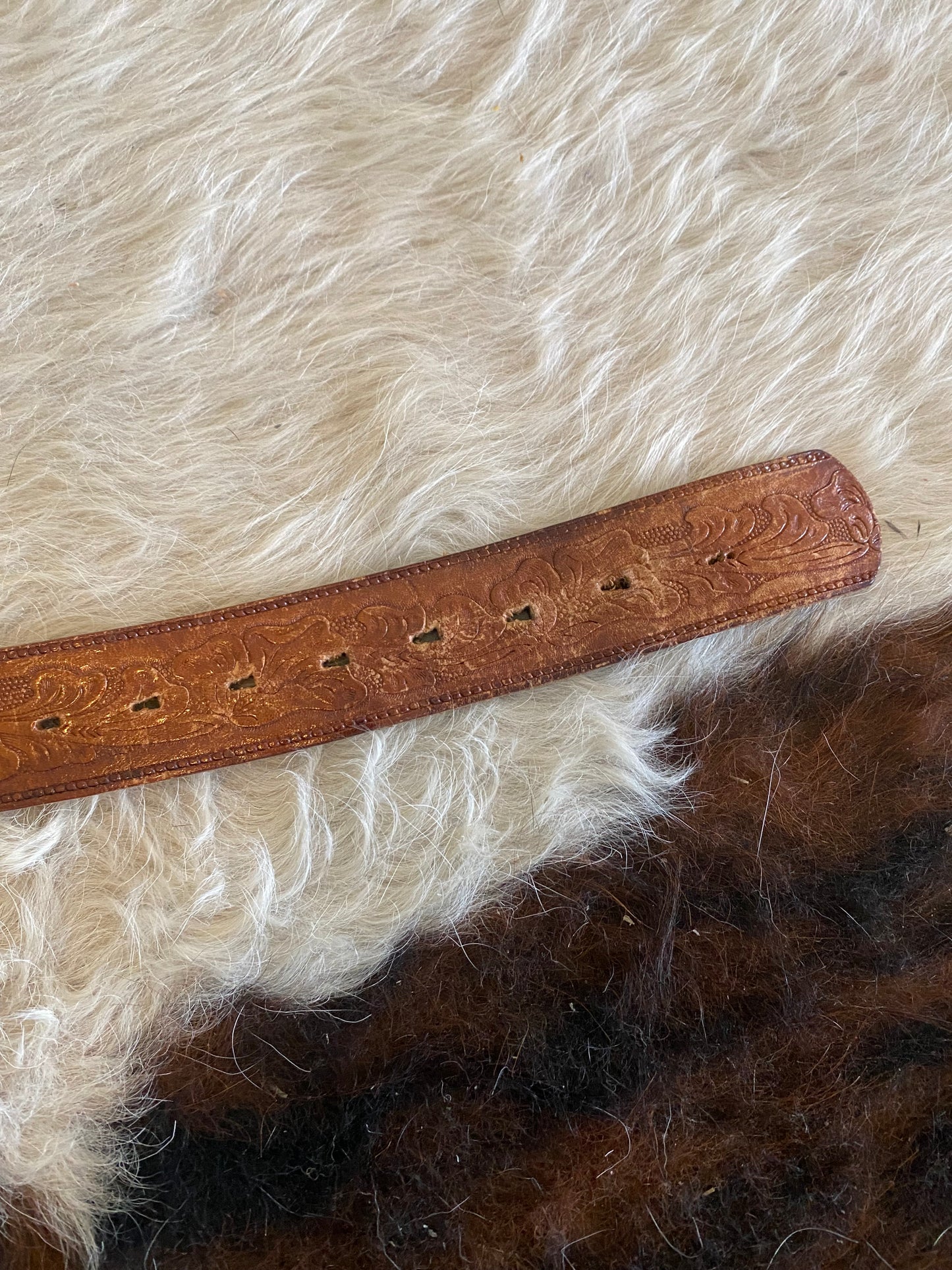 Leather Tooled Belt (22-25”)